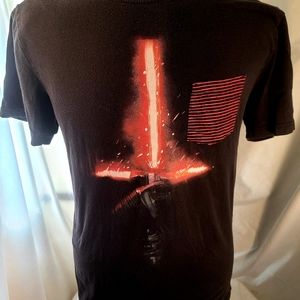 Men's Star Wars The Force Awakens Kylo Ren Lightsaber Outer Space T Shirt Sz. M.